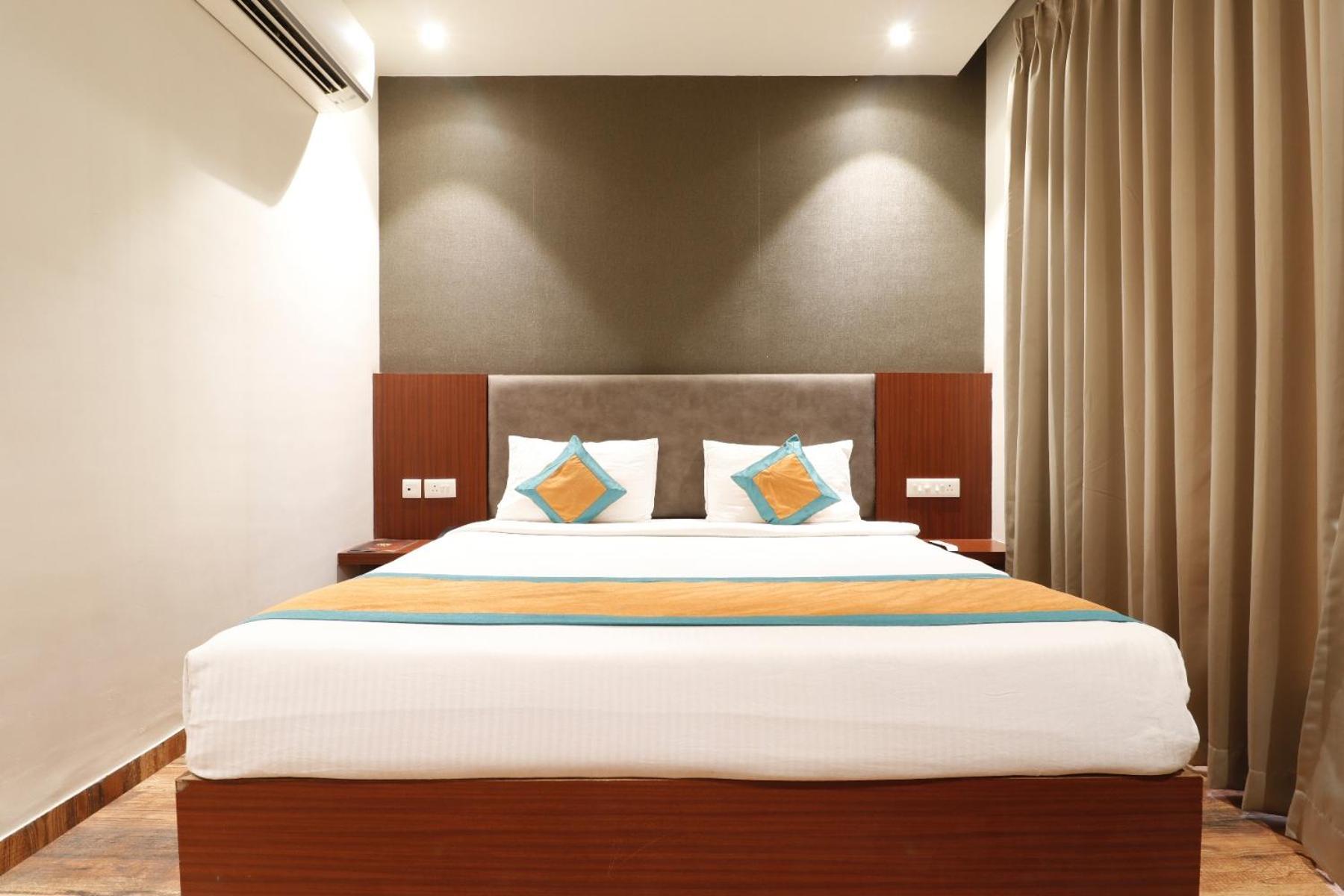 Hotel Yatri Nagpur Esterno foto